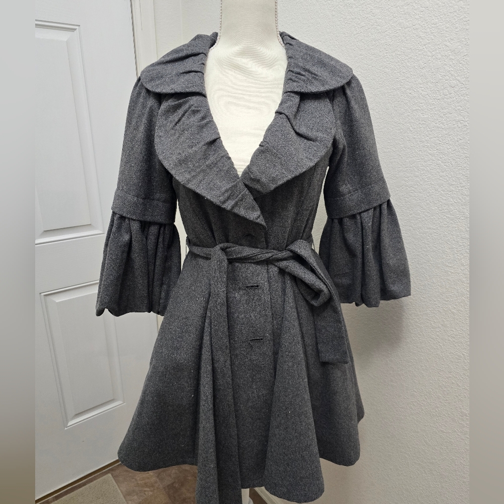 Ryu gray coat s fits like xsmall